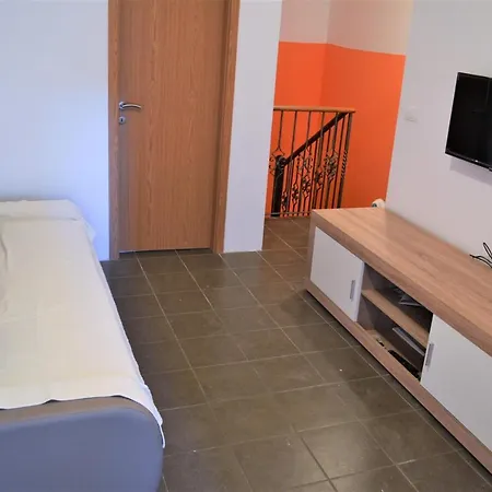Apartment Daniela *