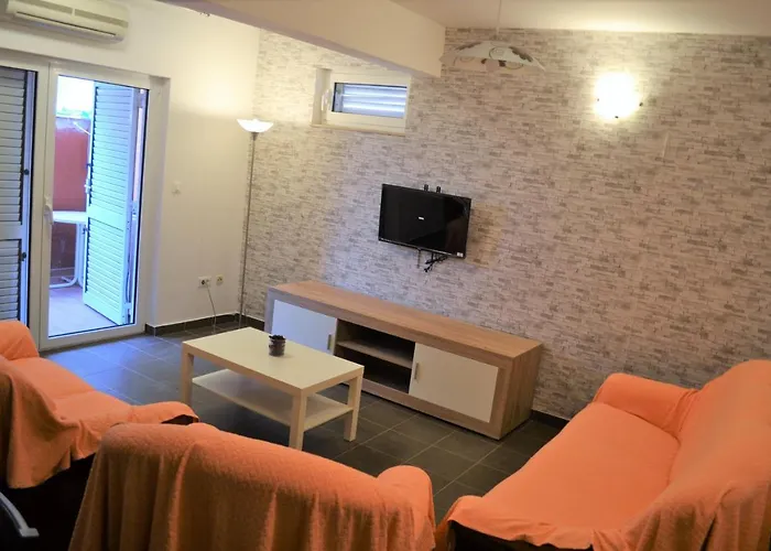 Daniela Apartment Srima